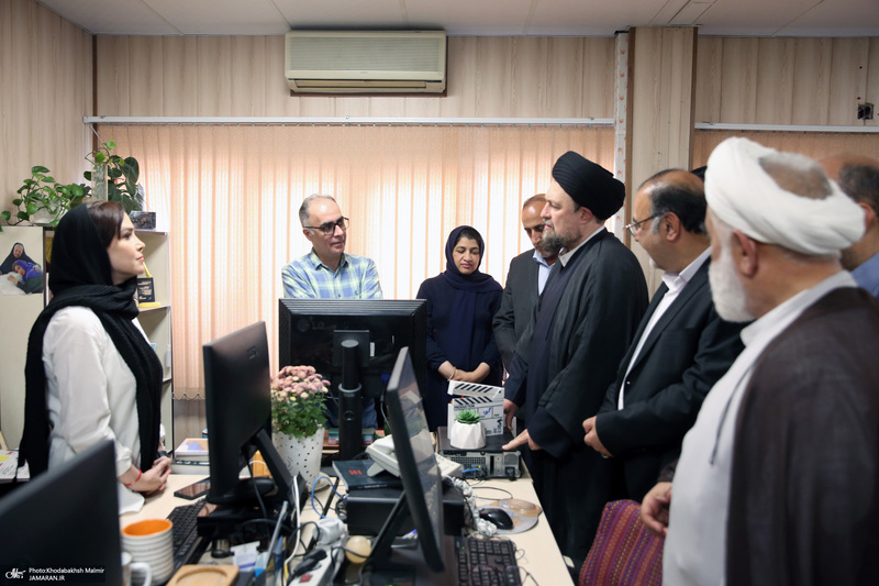 بازدید «سید حسن خمینی» از موسسه مطبوعاتی ایران