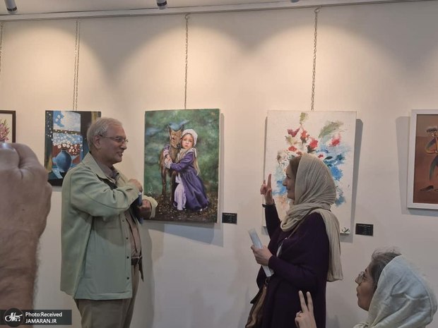 حضور علی ربیعی در اختتامیه چهارمین نمایشگاه هنری «ریشه‌های مانا» + گزارش تصویری