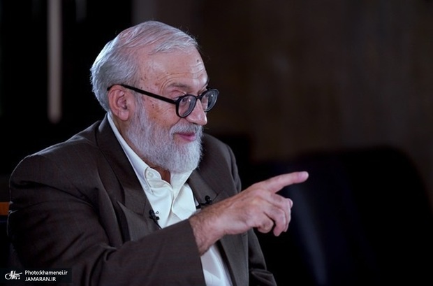 محمدجواد لاریجانی: ایران می‌تواند در کمتر از دو هفته بمب اتم داشته باشد اما ما به دین‌مان مقیدیم/ ایران به هر ننه قمری اجازه دخالت در اصول هسته ای و موشکی را نمی‌دهد