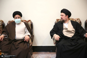 حاشیه تجدید میثاق اعضای مجلس خبرگان رهبری با آرمان های امام خمینی (س)