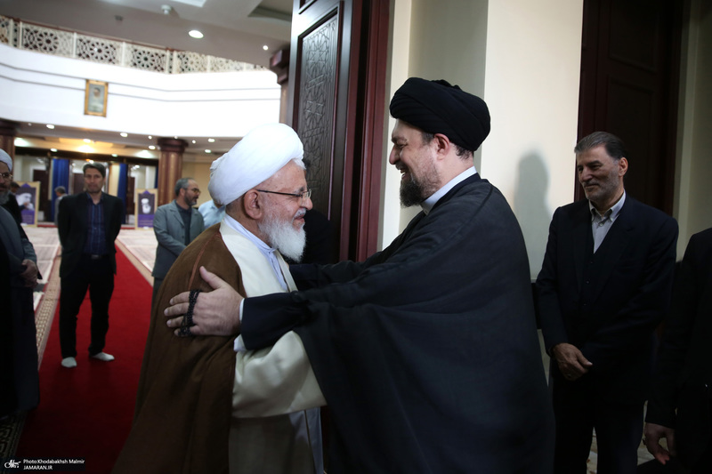 حاشیه تجدید میثاق اعضای مجلس خبرگان رهبری با آرمان‌های امام خمینی(س)؛