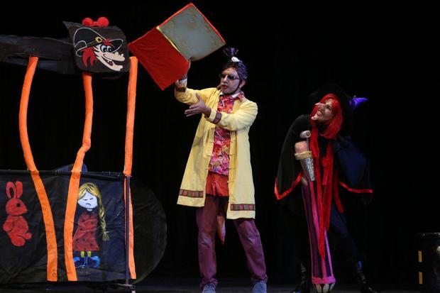 دبیر جشنواره کودک: تئاتر به دروس آموزش و پروش اضافه شود