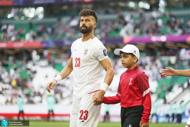 ویدیو| گلایه های تند رضاییان بعد از برد ژاپن؛ چرا از گران شدن دلار نمی نویسید؟