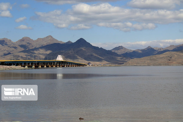 میزان آب دریاچه ارومیه از مرز ۴.۵ میلیارد مترمکعب فراتر رفت