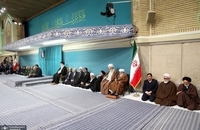 تصاویری از دیدار رمضانی مسئولان و کارگزاران نظام با رهبر انقلاب اسلامی (4)