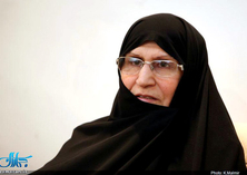 محترمہ اشرف بروجردی ثابت قدم، دانشور اور روشن خیال خاتون تھیں

