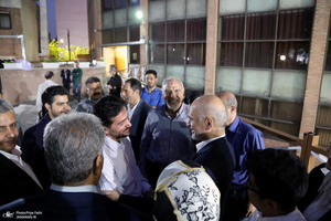 شب بزرگداشت «فرشاد مومنی»