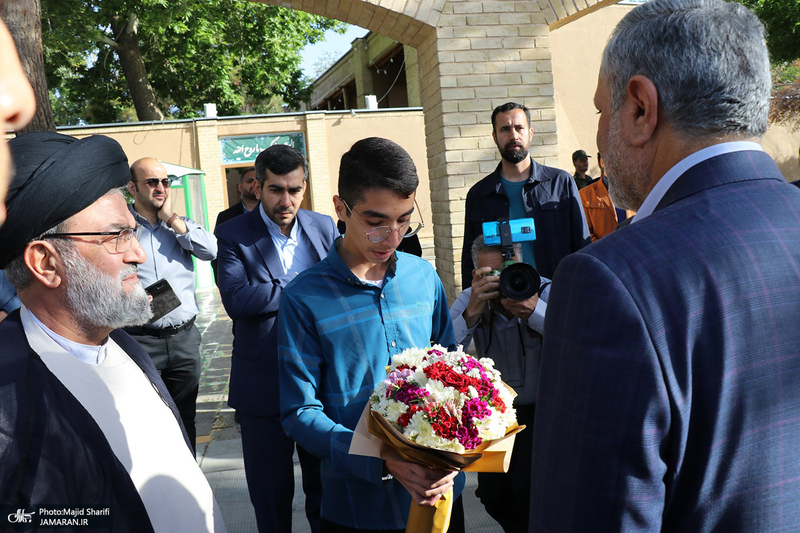 حضور وزیر تعاون، کار و رفاه اجتماعی در بیت تاریخی امام خمینی (س)