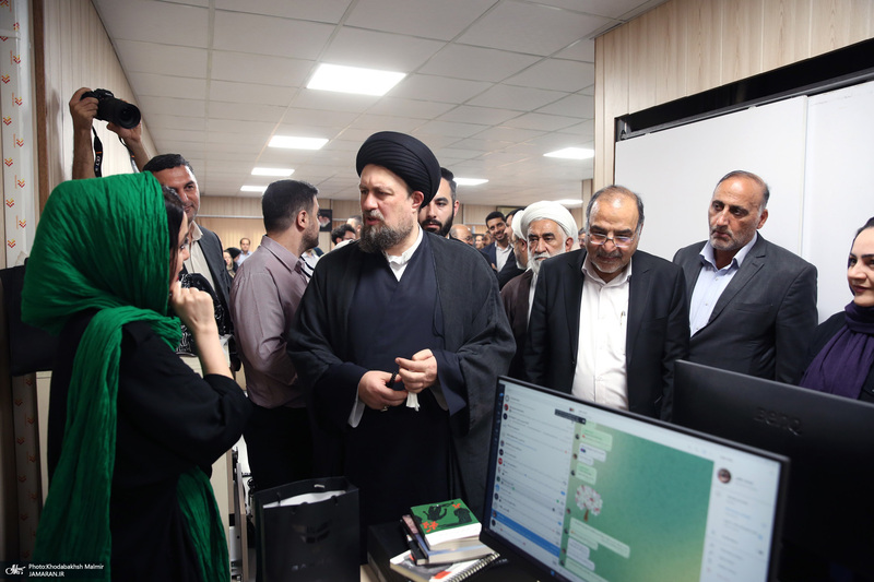 بازدید «سید حسن خمینی» از موسسه مطبوعاتی ایران