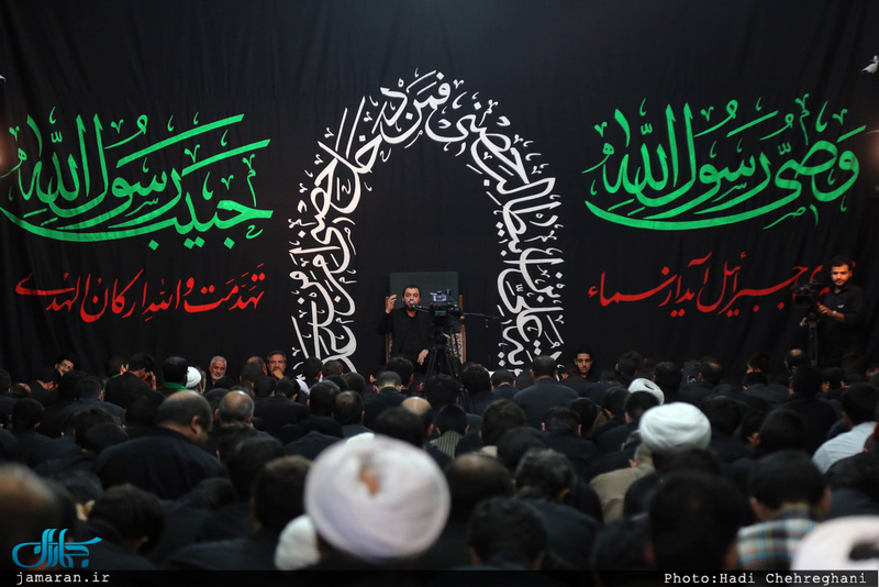 پیاده روی آیت الله العظمی وحید خراسانی به سمت حرم حضرت معصومه(س)