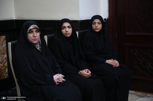 دیدار رئیس، مدیران و کارکنان ستاد اجرایی فرمان امام (ره) با سید حسن خمینی