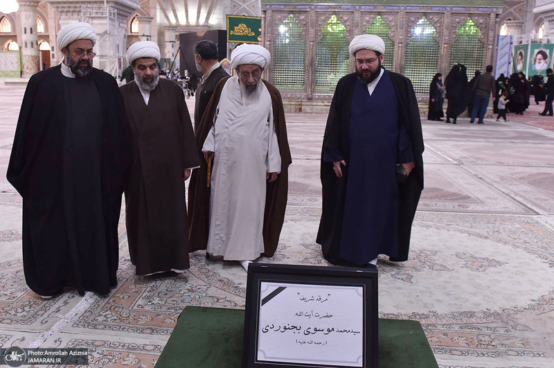 حضور آیت الله مصطفی اشرفی شاهرودی در حرم امام خمینی (س)