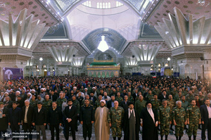 گرامیداشت سالروز ورود بنیانگذار جمهوری اسلامی ایران به میهن در حرم امام خمینی(س)