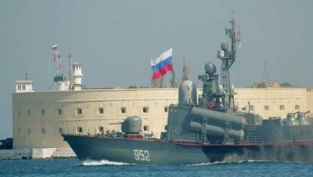 روسیه یک ناوچه به سمت ناوشکن‌های آمریکا در شرق مدیترانه فرستاد