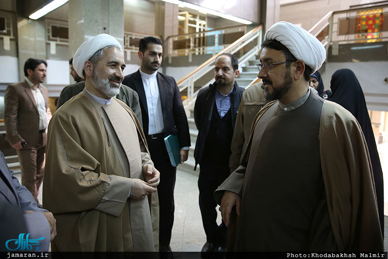 بازدید جمعی از مدیران موسسه تنظیم و نشر آثار امام(س) از مرکز اسناد کتابخانه ملی 