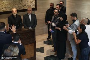 نشست خبری علی لاریجانی در بیروت