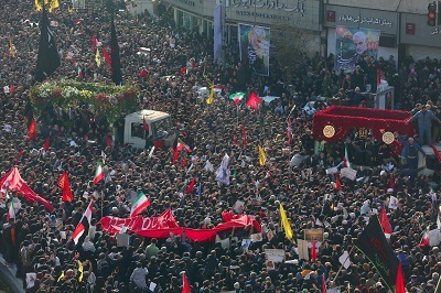 Huge sea of mourners descended in central Tehran to pay homage to Gen. Soleimani