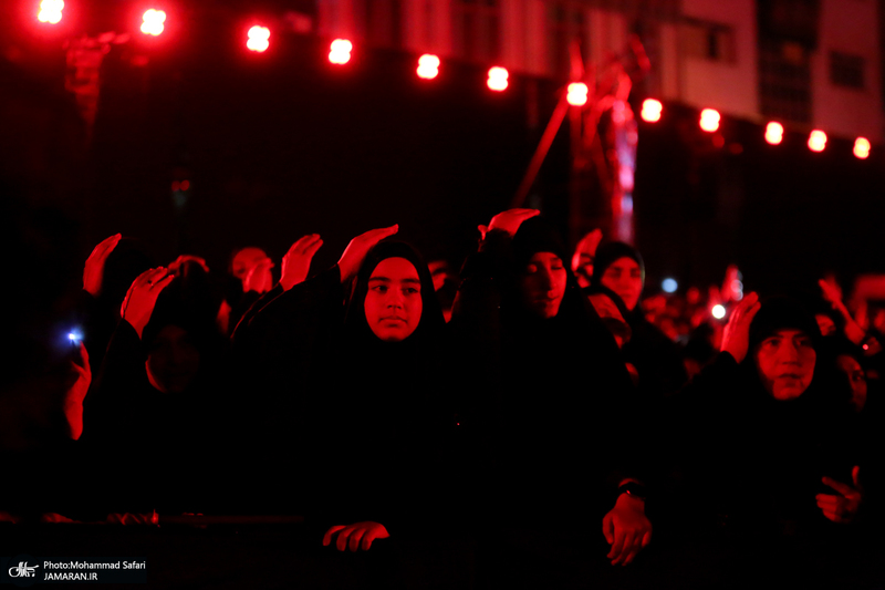 تجمع میدان انقلاب