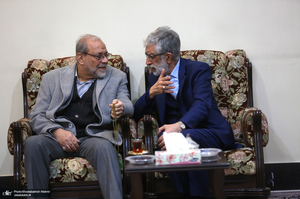 تجدید میثاق رئیس و جمعی از اعضای مجمع تشخیص مصلحت نظام با آرمان‌های امام خمینی (س)-2