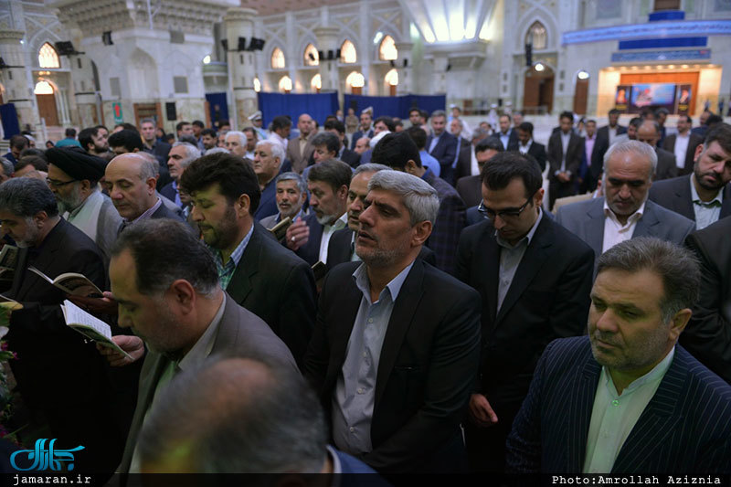 تجدید میثاق استاندار تهران و جمعی از مدیران این استان با آرمان های حضرت امام خمینی(س) 