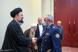 حاشیه های تجدیدمیثاق فرماندهان و کارکنان نیروهای مسلح با آرمان‌های امام خمینی (س)