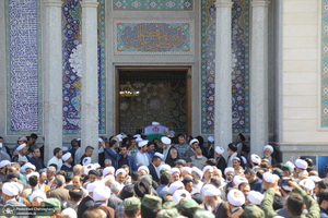 تشییع مرحوم آیت الله عباسعلی سلیمانی (ره) در حرم مظهر حضرت معصومه (س)