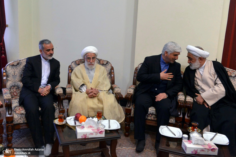 گرامیداشت سالروز ورود بنیانگذار جمهوری اسلامی ایران به میهن در حرم امام خمینی(س)