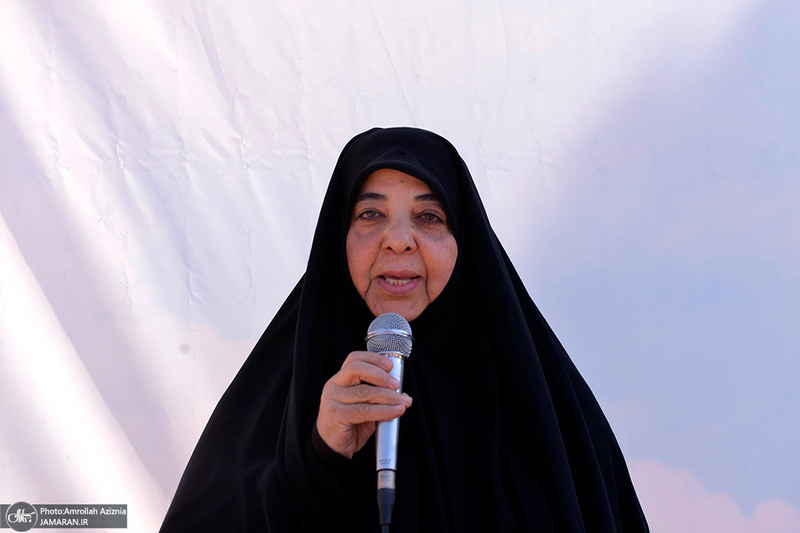 مراسم درختکاری در جوار حرم مطهر امام خمینی (س)