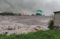 سیل ناگهانی در شمال هند با ده‌ها کشته و زخمی (4)