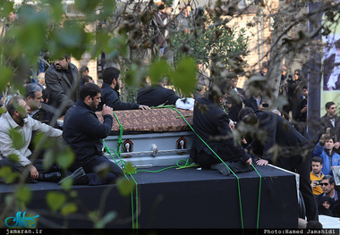 تکذیب نبودن پیکر آیت الله در تابوت/محمد هاشمی: برخی می خواهند اتفاقات تاریخی تشییع آیت الله را با انتشار اخبار کذب زیر سوال ببرند