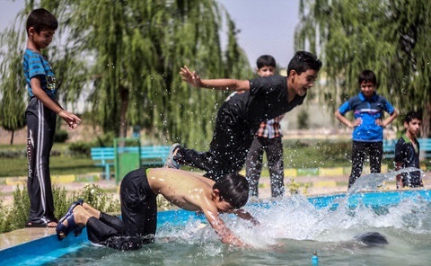 بچه‌ها در اوقات فراغت "تفریح" نیاز دارند  کلاسهای مدرسه را برای آنها تکرار نکنید