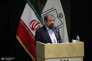 بازدید دبیرمجمع تشخیص مصلحت نظام از بیت و زادگاه امام خمینی(س) محسن رضایی
