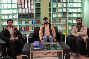 غرفه موسسه تنظیم و نشر آثار امام خمینی (س) در سی و سومین نمایشگاه بین المللی قرآن کریم-3