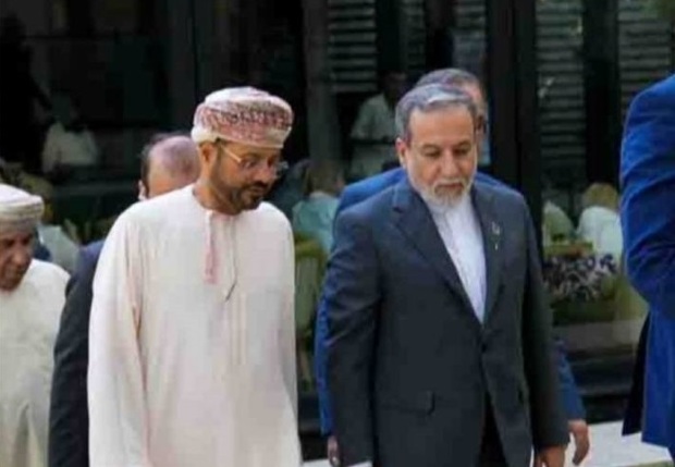 وزیر خارجه عمان پیام آمریکا را برای ایران به تهران آورد/ عراقچی: پاسخ داده خواهد شد