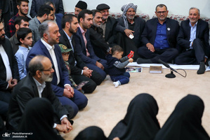 دیدار جمعی از خانواده‌های شهدای امنیت با رهبر معظم انقلاب