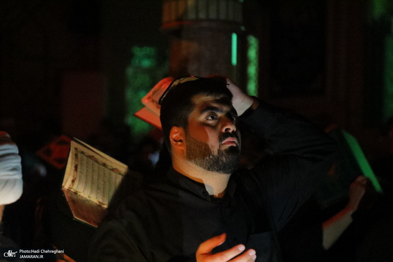 احیای شب بیست و یکم ماه رمضان در تکیه حاج سید حسن قم