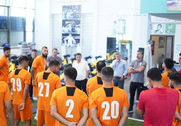 قلعه‌نویی: تورنمنت کافا مهم است چون پیراهن تیم ملی را می‌پوشیم