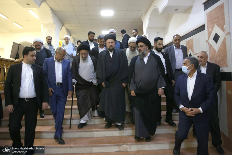 بازدید آیت الله نور مفید از نمایشگاه وکلای شرعی امام خمینی (س)