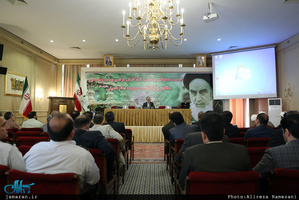 نشست مسئولان و دست اندرکاران مراسم بیست و هشتمین سالگرد حضرت امام(س)