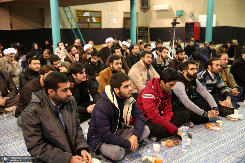 مراسم چهلمبن سالگرد تاسیس اتحادیه انجمن اسلامی دانش آموزان درحسینیه جماران