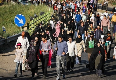 برگزاری همایش پیاده‌روی خانوادگی در قزوین