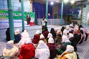 بازدید اقشار مختلف مردم از بیت امام خمینی (س) در جماران-2