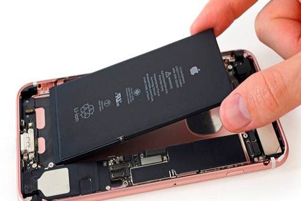 عرضه باتری تعویضی اپل با 50 دلار تخفیف