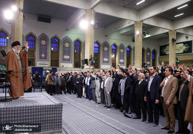 دیدار جمعی از مداحان و ذاکران اهل بیت(ع) با رهبر معظم انقلاب