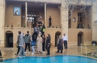 بازدید گردشگران نوروزی از بیت و زادگاه حضرت امام (س) در شب عید سعید فطر + تصاویر