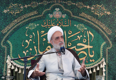 محمدعلی خسروی: مکتب انبیاء این است که اگر حکم خدا را هم می‌خواهی اجرا کنی نظرخواهی کن/ امام این طور فکر نمی‌کرد که اخلاق را در پای انقلاب ذبح کند/  اگر مبانی اخلاقی و عرفان امام را از انقلاب جدا کنیم انقلاب بی‌پشتوانه می‌شود