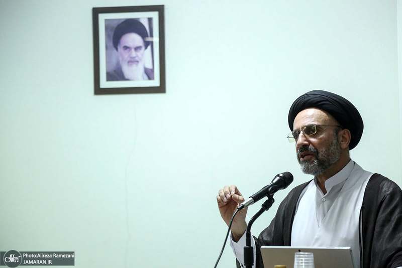 مراسم تجلیل از پژوهشگران برتر پژوهشکده امام خمینی(س) و انقلاب اسلامی