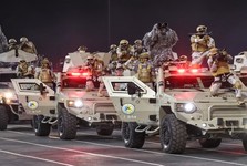 گاردین: عربستان در تدارک حمله دریایی و زمینی علیه انصارالله