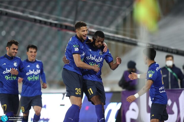  اخراج همزمان برادران مجیدی/ بز قربانی جوابگو نبود/ بازگشت لک به دروازه پرسپولیس با سوتی!