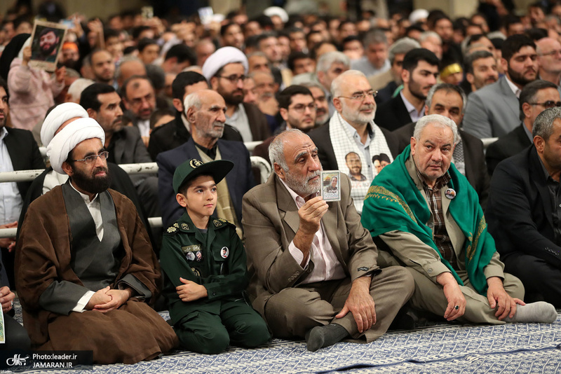 دیدار جمعی از خانواده‌های شهدای دفاع مقدس و مدافع حرم با رهبر معظم انقلاب